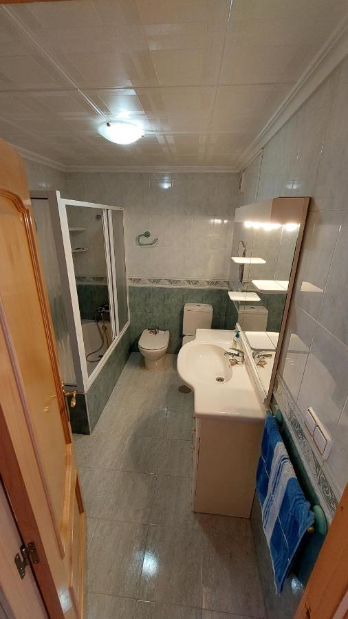 Central Accommodation Аликанте Екстериор снимка